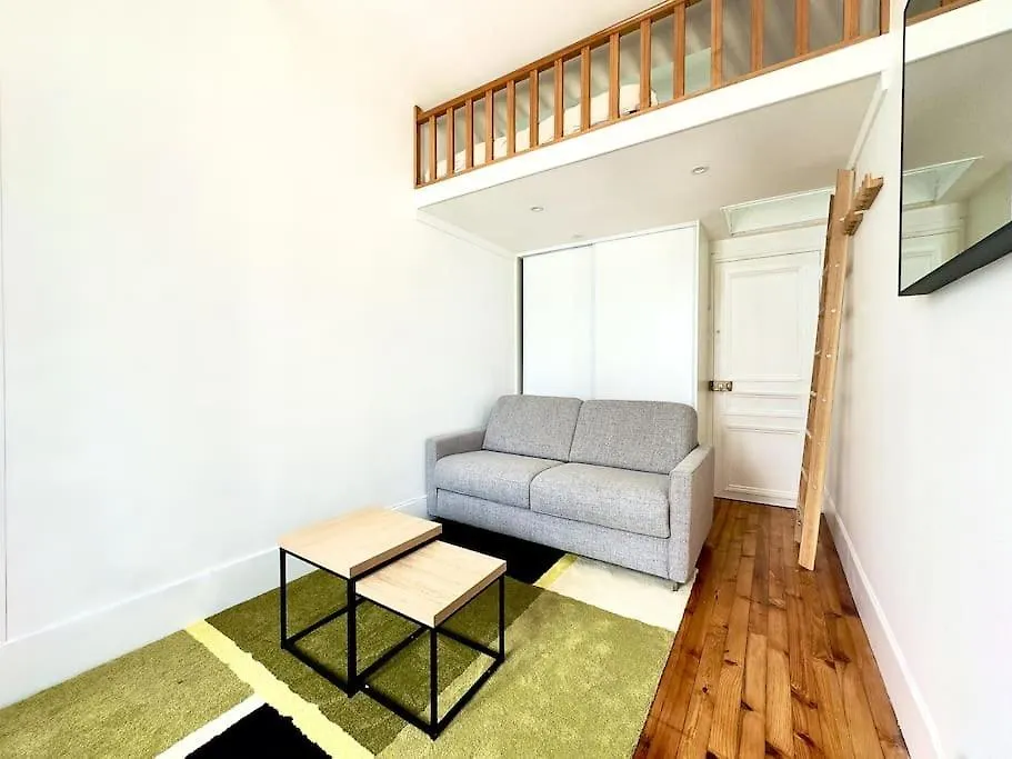 Appartement Mezzanine Cosy 4P Champs Elysees Παρίσι Διαμέρισμα