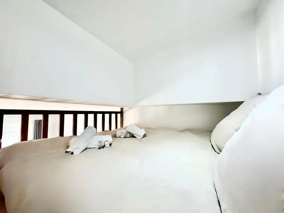 Apartment Appartement Mezzanine Cosy 4P Champs Elysees Paris